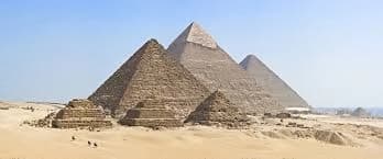 Pyramídy v Gize